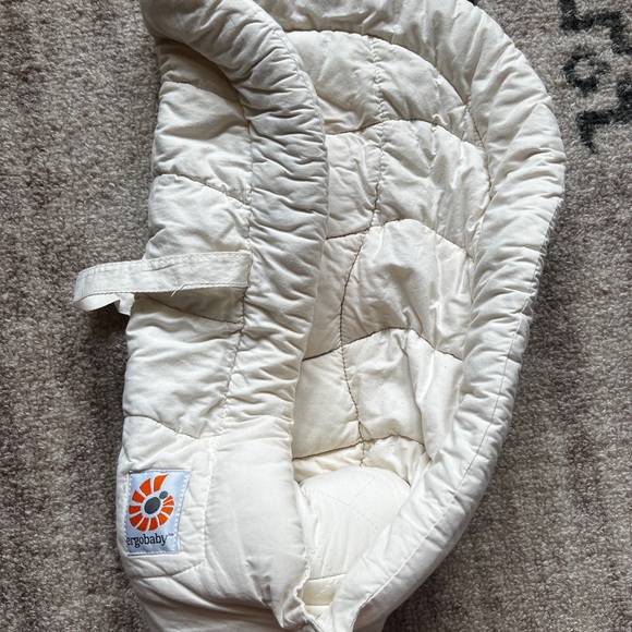 Ergobaby Accessories - Ergobaby White Quilted Infant Insert